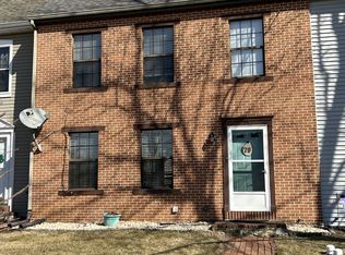 79 Carriage House Dr #1, Willow Street, PA 17584