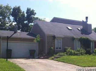 9000 Loch Lea Ln, Louisville, KY 40291