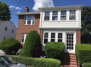 123 Landseer St, West Roxbury, MA 02132