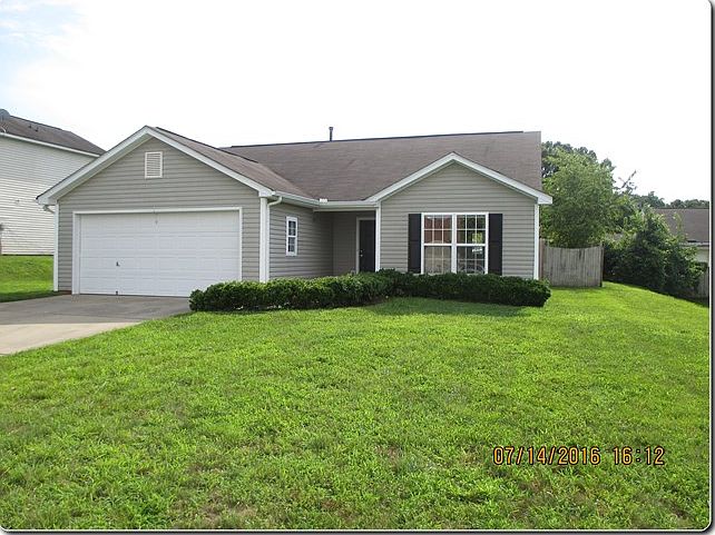 1st image of 917 Faye St