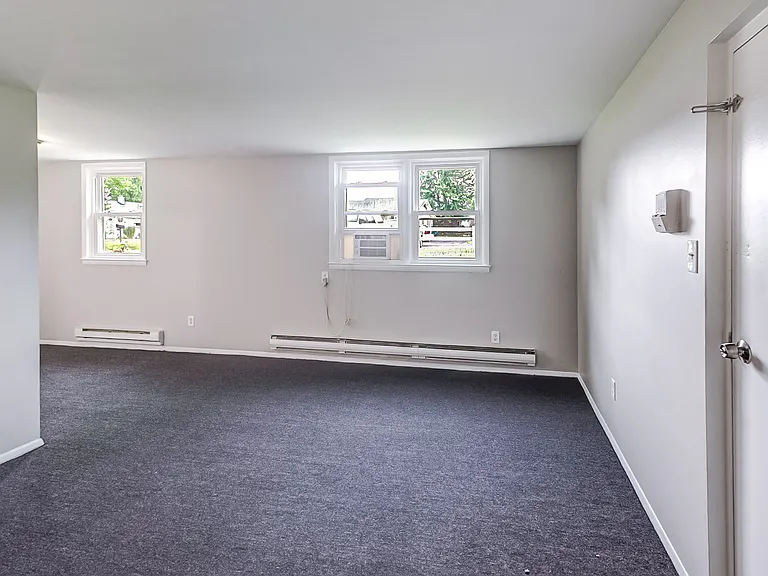 818 Riverside Dr #B — Photo 6