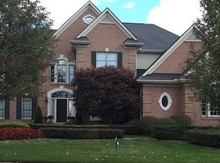 48278 Manorwood Dr, Northville, MI 48168