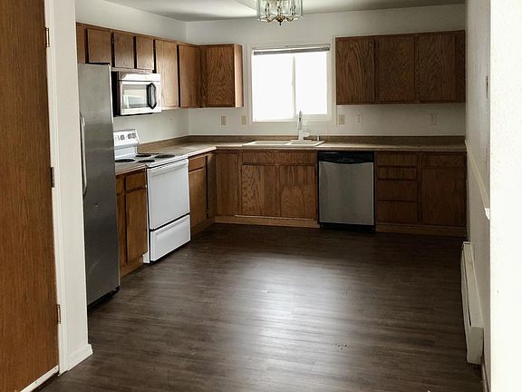 3rd image of 11432 Heritage Ct #4