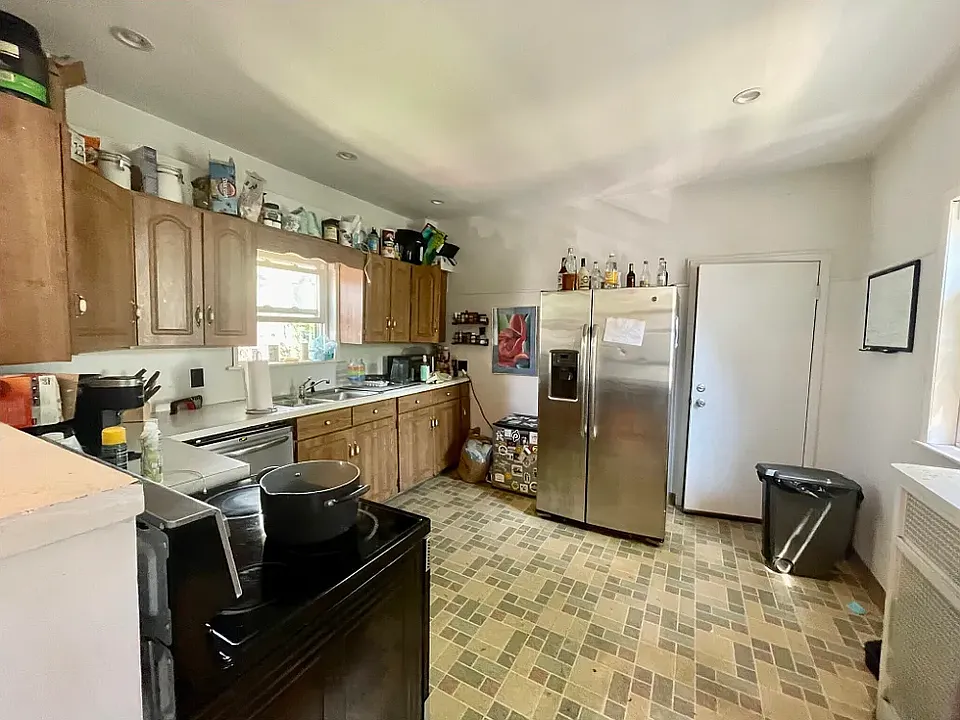17 Curtis Ave #2B
