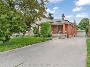 61 Abitibi Ave, Toronto, ON M2M2V3