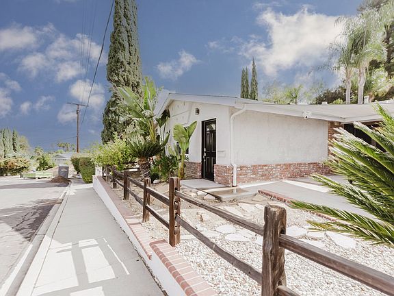 2nd image of 20534 1/2 Miranda Pl