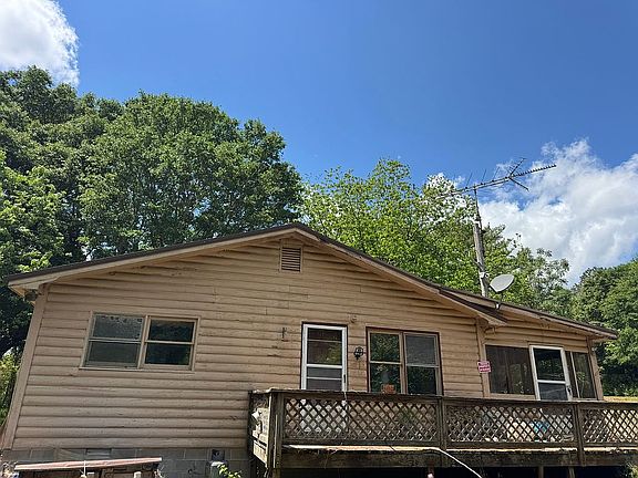 2nd image of 256 E Paoli Rd