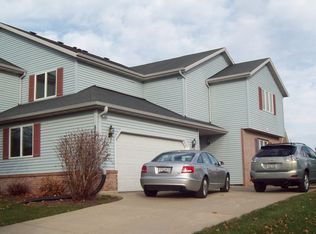 5696 Claredon Dr, Fitchburg, WI 53711