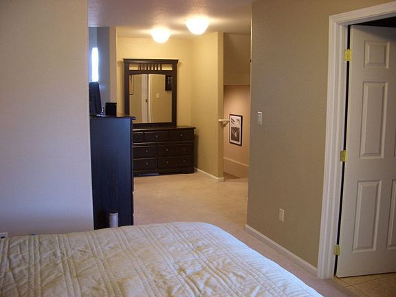 5th image of 722 E 18th Ave