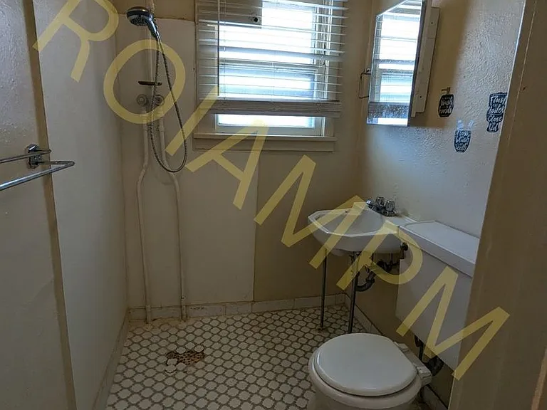 247 Idaho St E — Photo 6