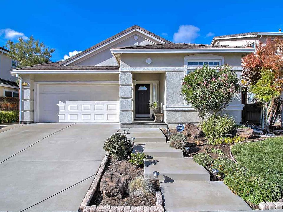 1st image of 203 Havenwood Cir