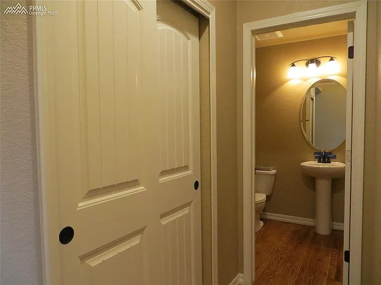 3075 Looking Glass Way — Photo 14