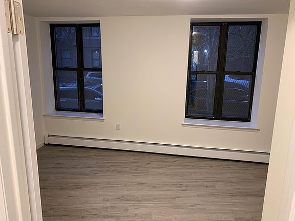 5th image of 1232 Sheridan Ave #1G