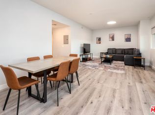 917 S Berendo St #401, Los Angeles, CA 90006