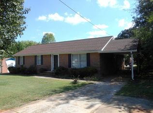 128 Saturn Ln, Greer, SC 29651