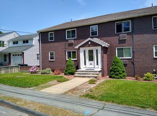 108 Presidents Ln, Quincy, MA 02169