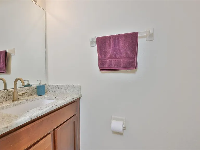 1307 Salem Orchard Ln — Photo 27