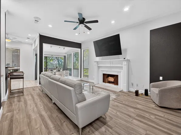 622 Crowley Rd, Arlington, TX 76012