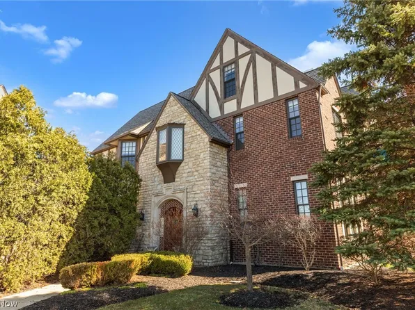 39489 Tudor Dr, Willoughby, OH 44094