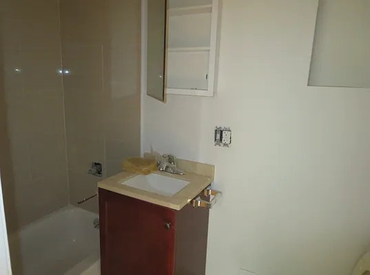 Rented by Mdrn Residential | media 11