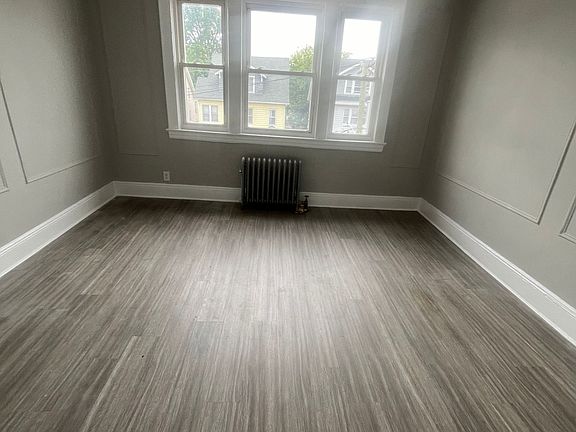 4th image of 305 Goldsmith Ave Floor 2