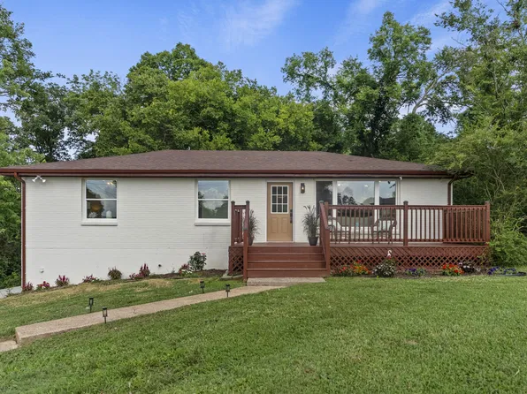 108 Greenlawn Dr, Hendersonville, TN 37075