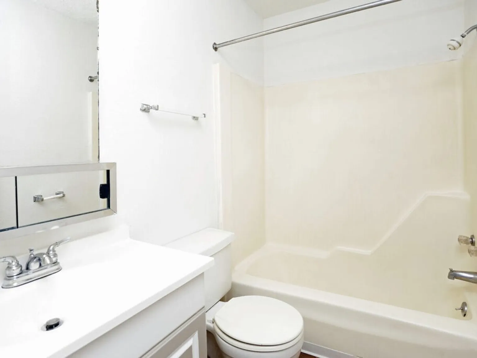 Sage Terrace Apartments — Photo 4