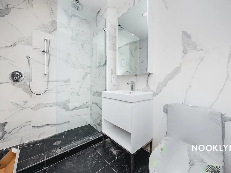 26 Quincy St #5A — Photo 9