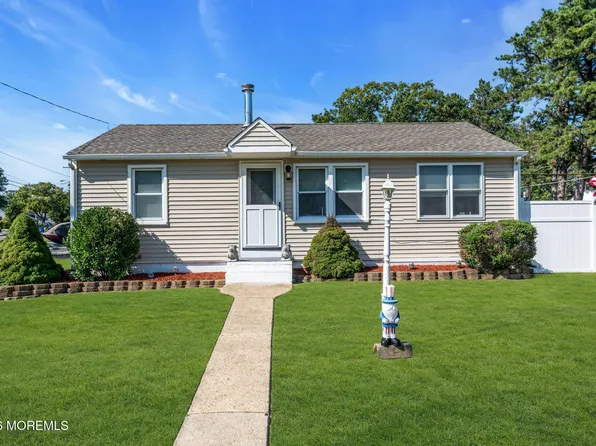 2240 Delaware Avenue, Toms River, NJ 08753