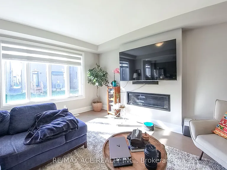 261 Marigold Ct — Photo 18