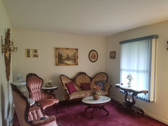 5th image of 1152 Banner St