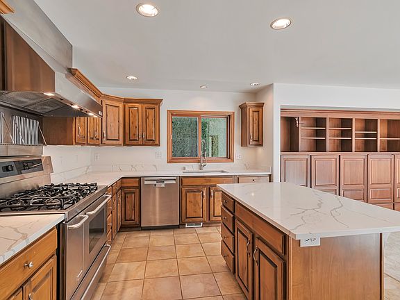 5th image of 21310 Poplar Way