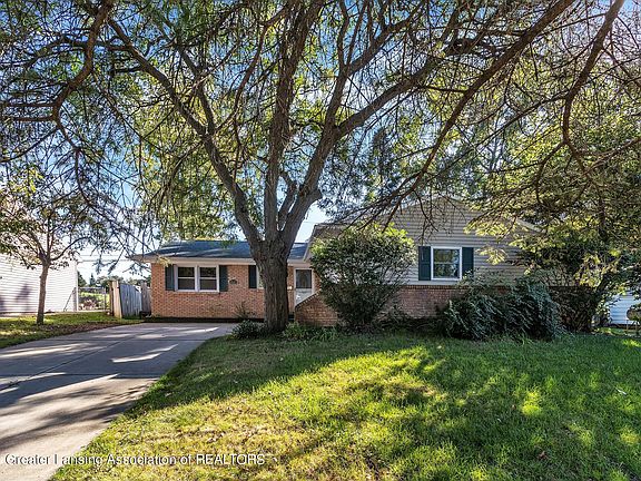 2nd image of 3807 Glasgow Dr