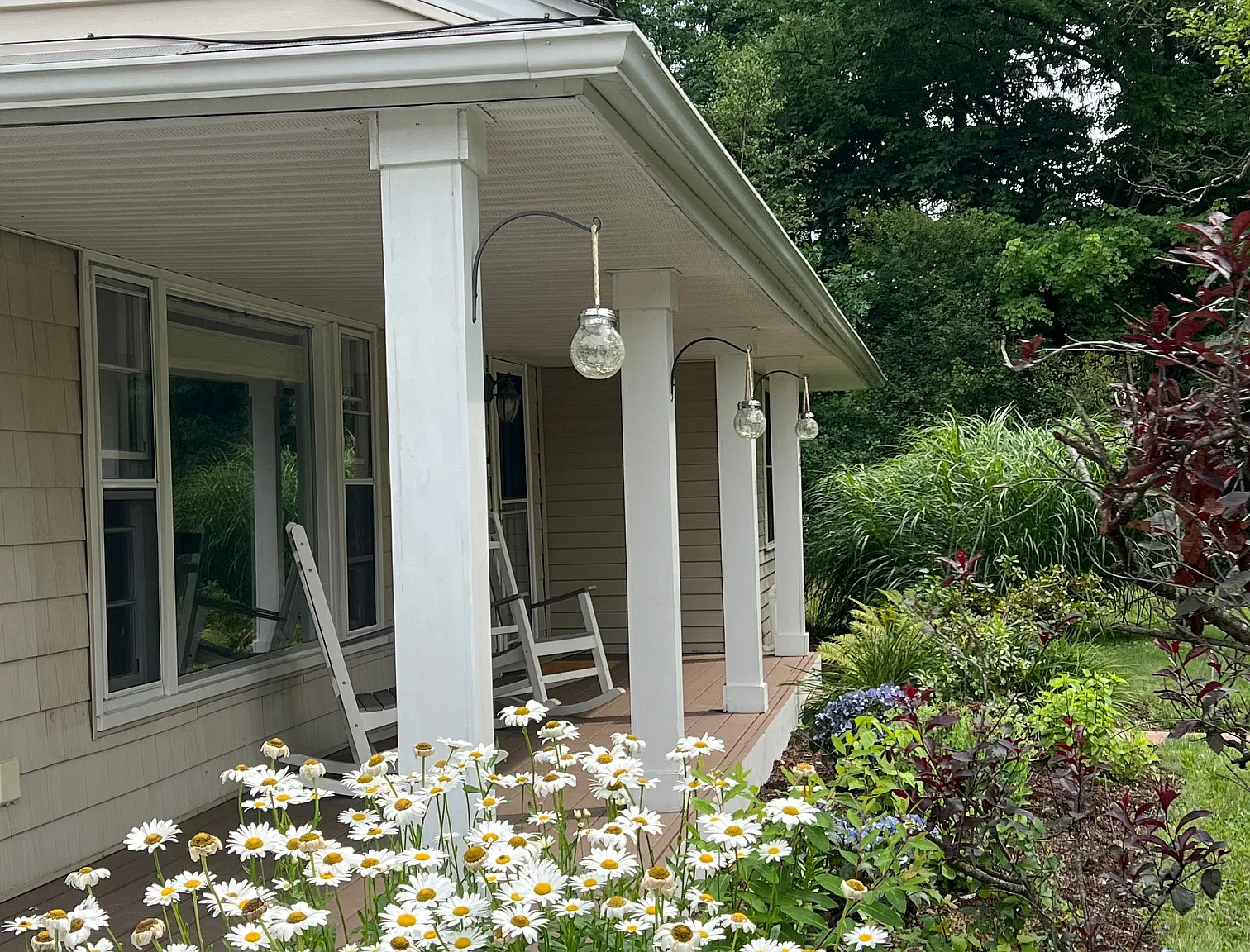 3 bed, 1392 sqft, $4,250 — Photo 1