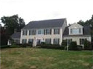 121 Kettle Hole Rd, Bolton, MA 01740