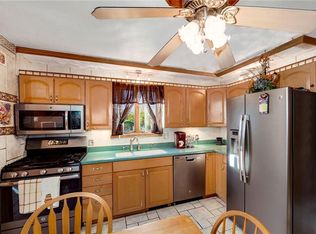 3 Pallas St, Providence, RI 02903