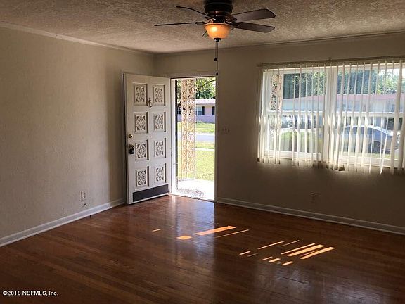 4th image of 3130 Overhill Dr