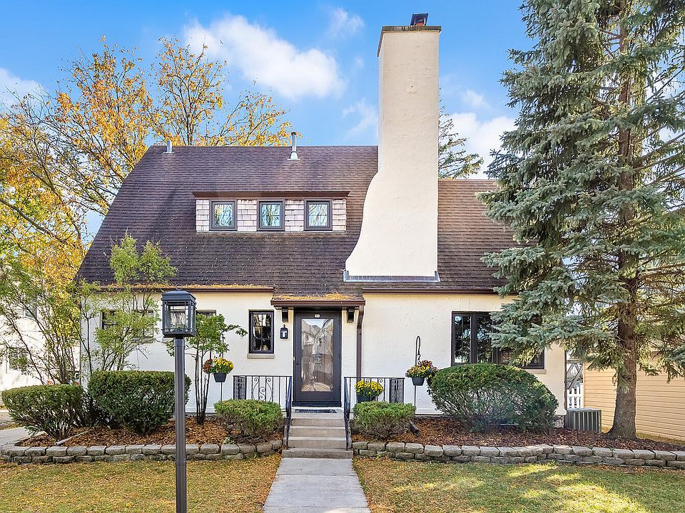 1st image of 30 Richmond Ave