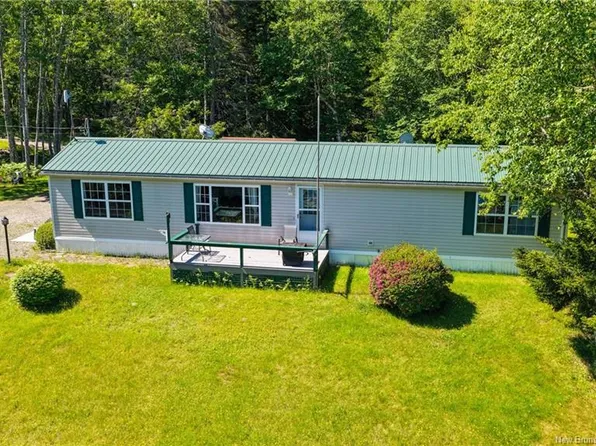 23 Birch Cove Vw, Saint Andrews, NB E5B 3E2