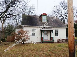 12615 Old Halls Ferry Rd, Florissant, MO 63033