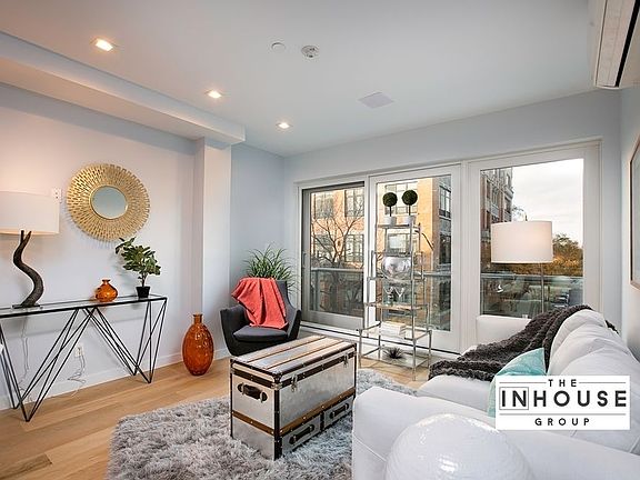 4th image of 238 Richardson St APT 5