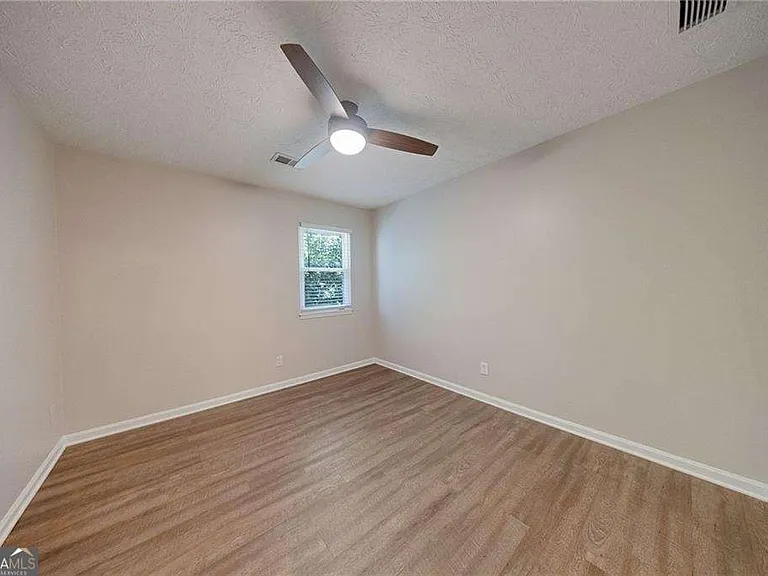 3225 Cape Cir — Photo 32