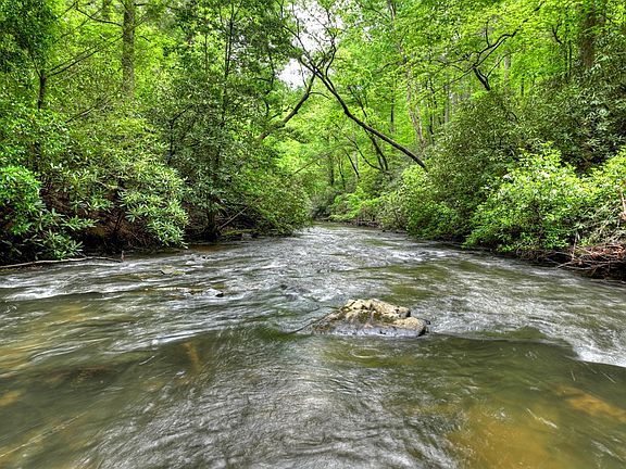 38th image of 300 River Rd