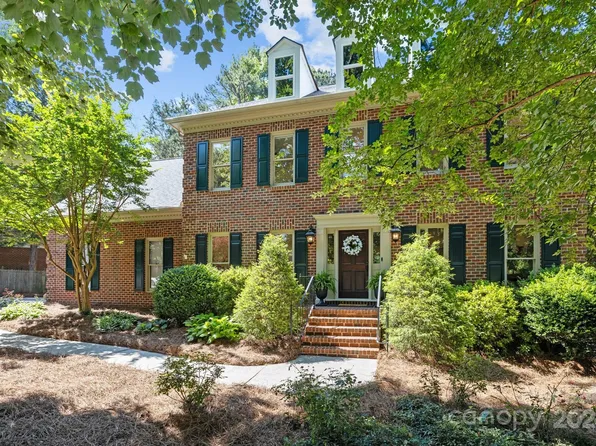 7501 Celtic Ct, Charlotte, NC 28277