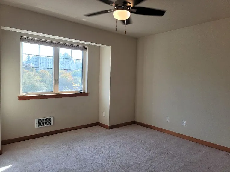 19327 Gadwall Ln NE — Photo 7