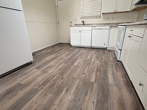 2nd image of 349 E Calle Arizona APT 1