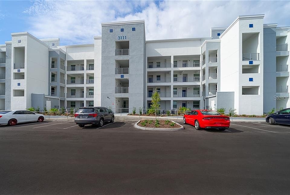 1st image of 3111 Paradox Cir Unit 305