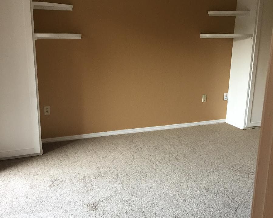 2nd image of 2940 Manhattan Blvd Unit 198