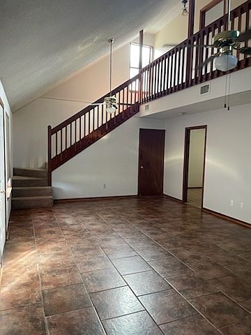 2nd image of 617 2nd St