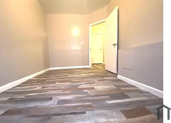 1031 Manor Ave #2 — Photo 8